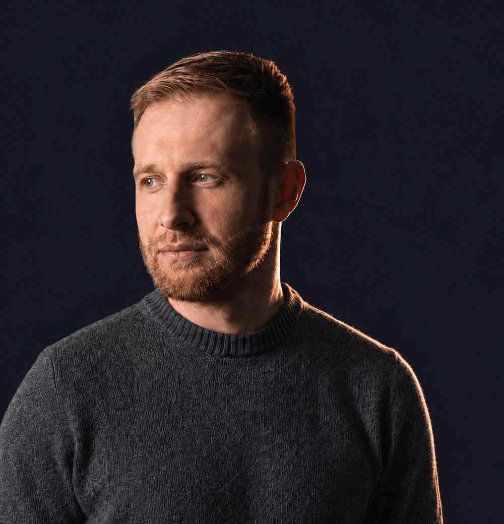 Tomasz Garbarz podczas pracy nad procesem rekrutacyjnym